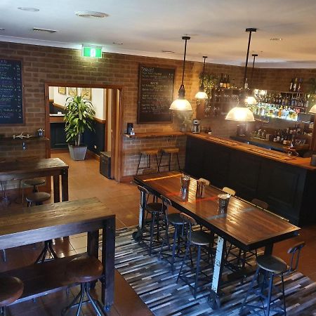 The Lancefield Lodge Lance Field エクステリア 写真