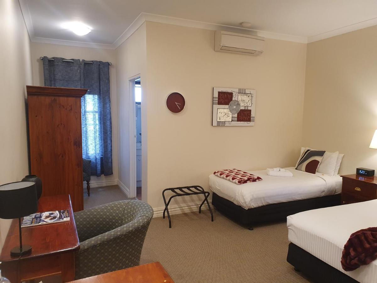 The Lancefield Lodge Lance Field エクステリア 写真