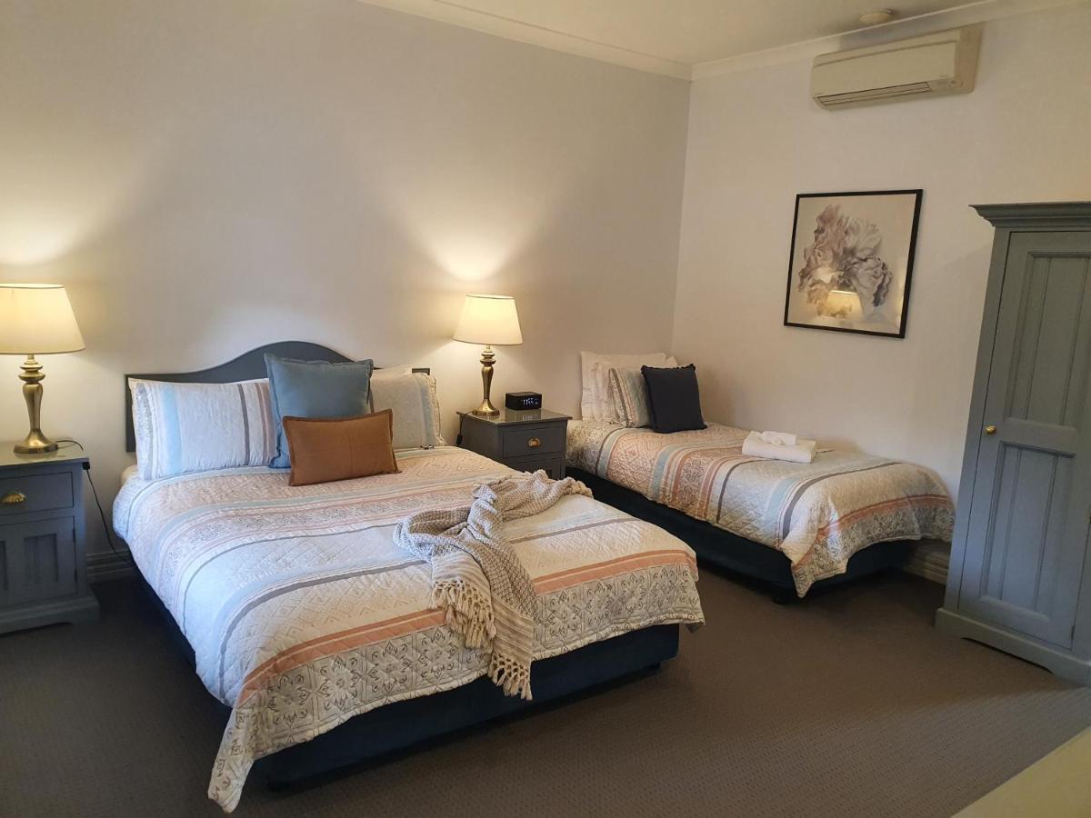 The Lancefield Lodge Lance Field エクステリア 写真